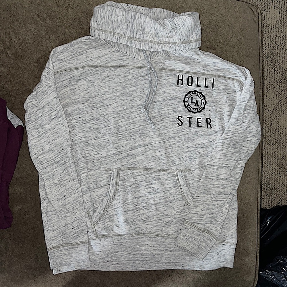 Hollister sweatshirt